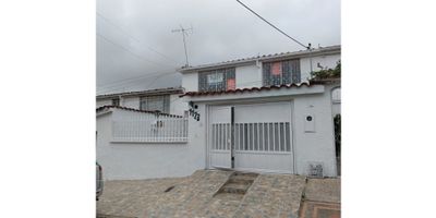 VENDO CASA EN LOS PINOS BUCARAMANGA

CONSTA DE


 Tiene un area de 350 metros
 5 habitaciones 
 5 baños
 cocina semi integral


VALOR DE VENTA: $ 870.000.000

 


Valor 870.000.000
