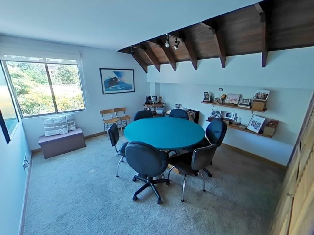 Casa de 6 alcobas en venta en Sotileza, Bogotá, 292 m² · foto 8 de 20