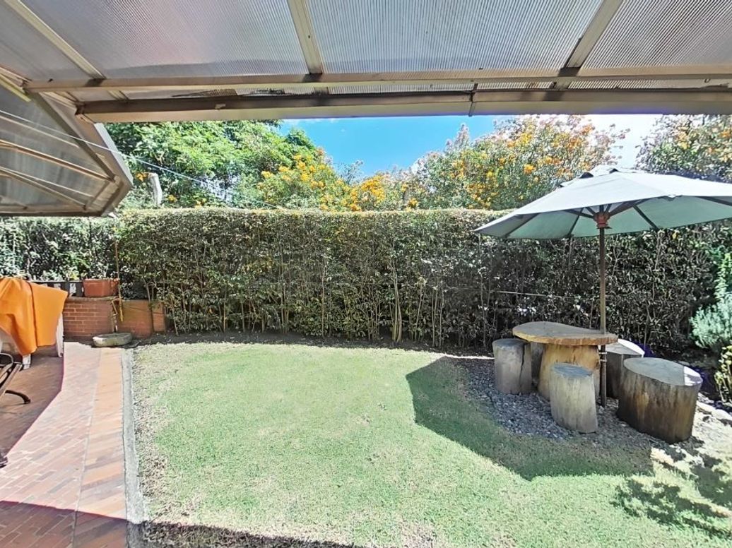 Casa de 6 alcobas en venta en Sotileza, Bogotá, 292 m² · foto 17 de 20