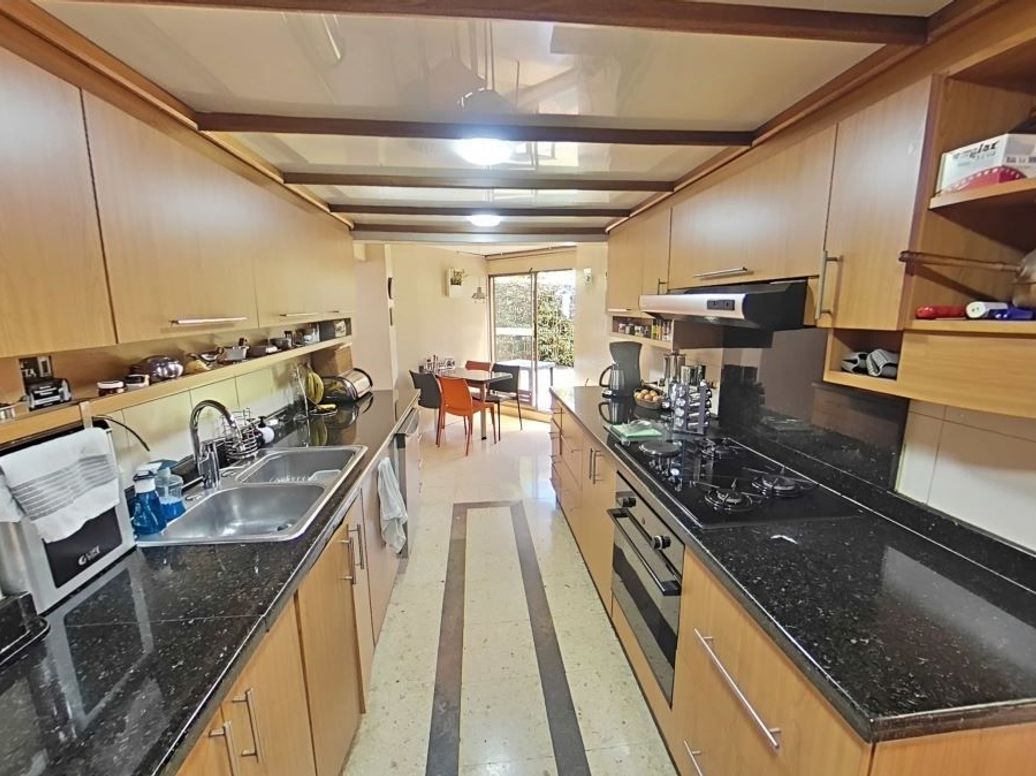 Casa de 6 alcobas en venta en Sotileza, Bogotá, 292 m² · foto 14 de 20