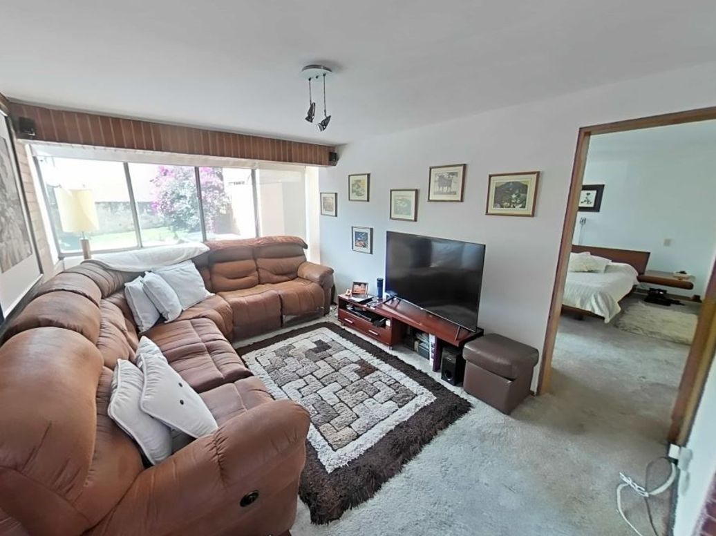 Casa de 6 alcobas en venta en Sotileza, Bogotá, 292 m² · foto 10 de 20