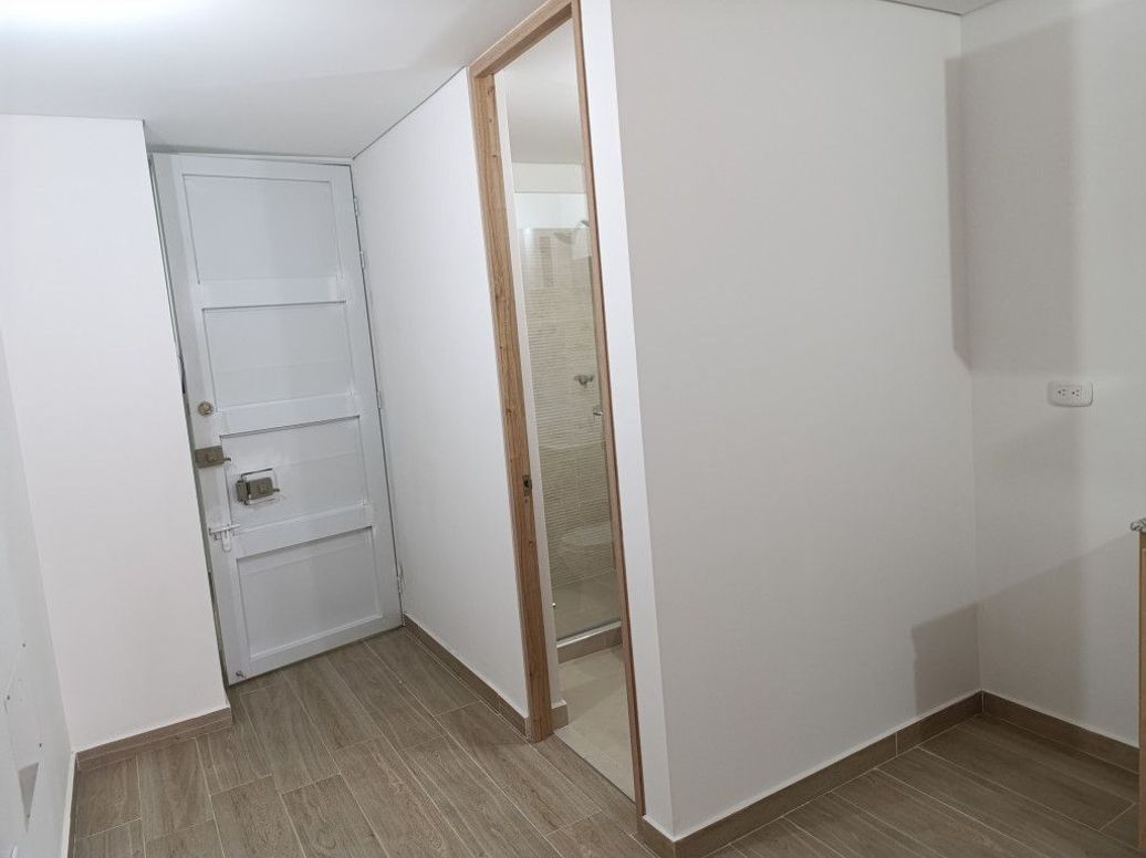 Apartamento de 1 alcoba en venta en Las Nieves, Bogotá, 25 m² · foto 2 de 20