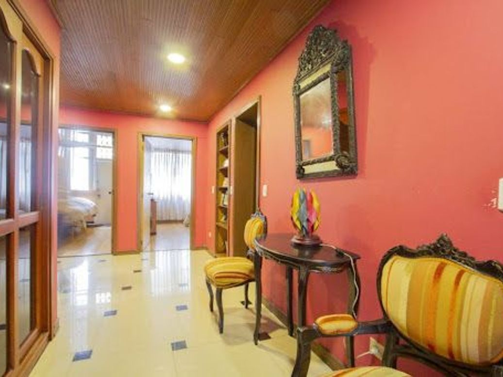 Apartamento de 4 alcobas en venta en El Retiro, Bogotá, 207 m² · foto 12 de 20