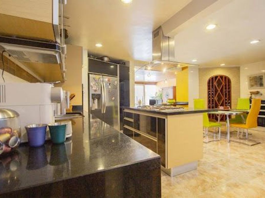 Apartamento de 4 alcobas en venta en El Retiro, Bogotá, 207 m² · foto 10 de 20