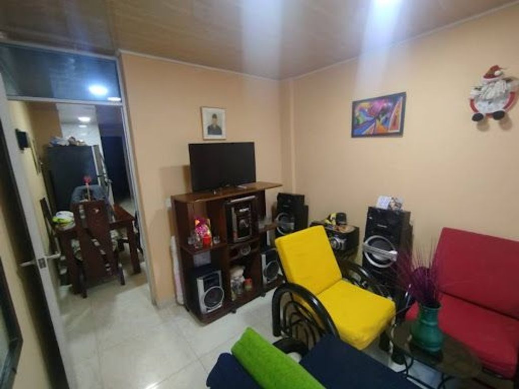 Apartamento de 4 alcobas en venta en Villa Cindy, Bogotá, 117 m² · foto 11 de 17