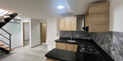 Amplio apartamento disponible para la renta en exclusivo sector en Belén AltaVista Cercano a la Av la 80, Cuenta con  85 mts2 Excelente vista panorámica, iluminación natural y distribución con pisos en baldosa, calentador y red de gas.con aire acondicionados en las habitaciones.
Cuenta con 4 habitaciones, 2 baños ,balcón, zona de ropas.
Ubicado en un muy tranquilo sector.
.
CAMILO GRANADOS

Contacto: 304 411 04 38