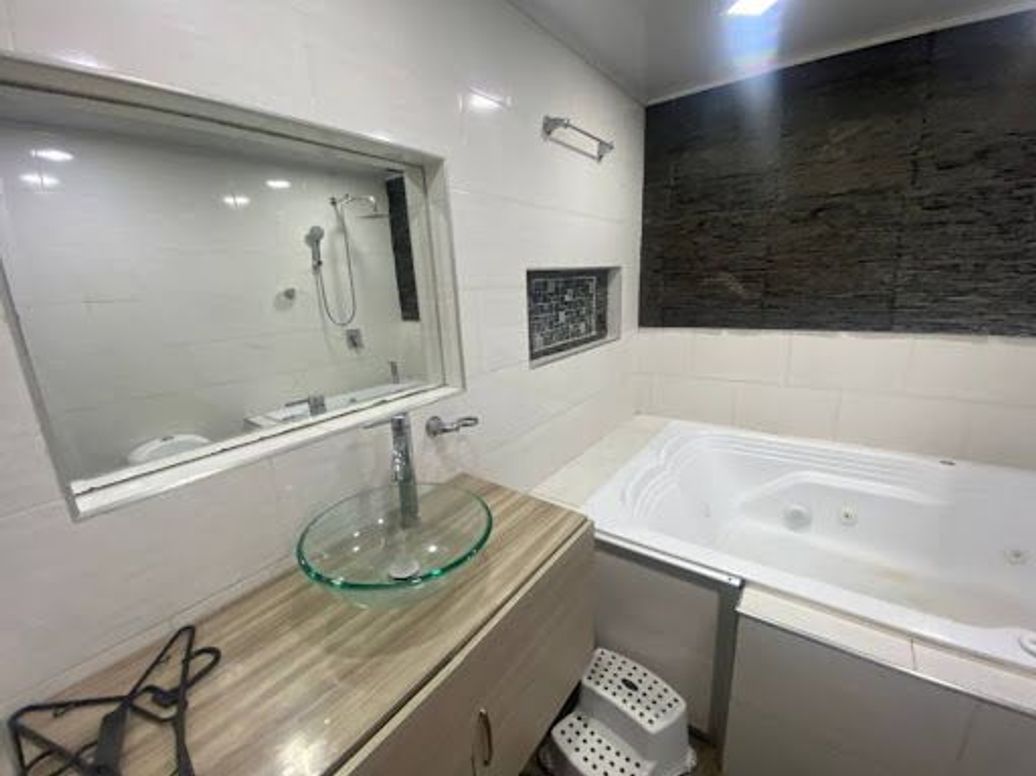 Casa de 3 alcobas en venta en Ciudad Kennedy Central, Bogotá, 180 m² · foto 13 de 15