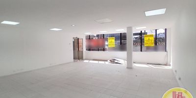 Código: 5028. PISO 2° EN EDIFICACIÓN DE 4 PISOS. Acceso al inmueble: Directo a la vía y por escalas. Canon + IVA. Inmueble por colocación.