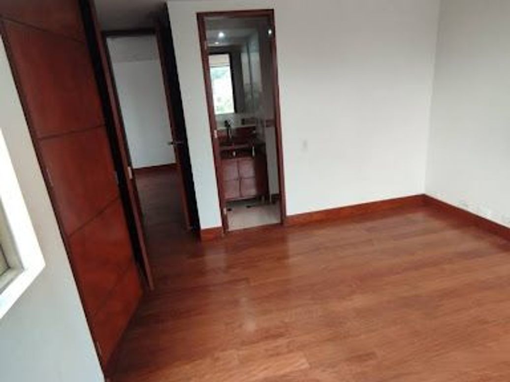 Casa de 5 alcobas en venta en Ciudad Salitre, Bogotá, 130 m² · foto 5 de 20