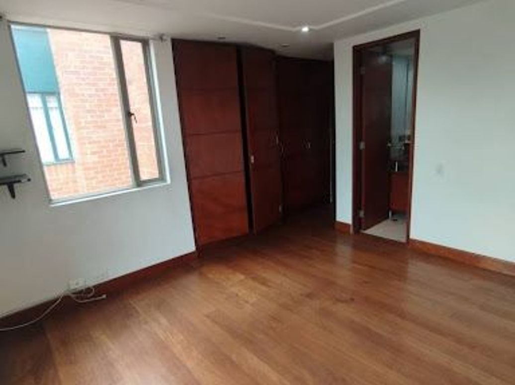 Casa de 5 alcobas en venta en Ciudad Salitre, Bogotá, 130 m² · foto 6 de 20