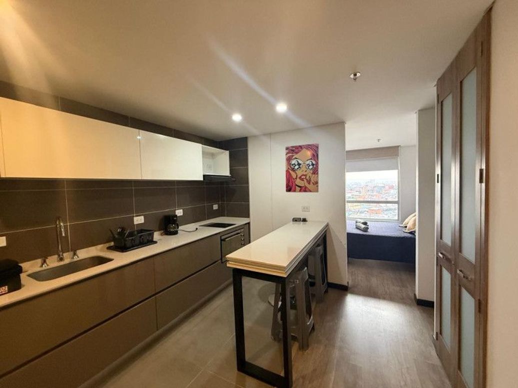 Apartaestudio en venta en Chapinero Central, Bogotá, 24 m² · foto 2 de 17