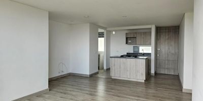 Apartamento en Venta Santa Ana Rionegro
Apartamento con excelente ubicación, hermosa vista, buenos acabados de 80 mt, 3 habitaciones, la principal con vestier y la otras con closet, 2 baños, sala comedor, cocina integral abierta, zona de ropas, balcón amplio, parqueadero y cuarto útil.
Unidad cerrada con portería 24 horas, la unidad cuenta con piscinas, sauna, turco, gimnasio, parque infantil, cancha de squash, cancha de futbol, cinema, sendero para mascotas, sala de reuniones, salón infantil, 3 asensores.
Con fácil acceso a la clínica Somer, centro comercial San Nicolas, colegios, universidades, transporte público, la iglesia, entre otros.

