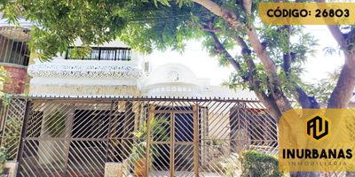 CÓDIGO INTERNO: 26803 - CASA CONSTA DE 5 ALCOBAS, 4 BAÑOS, BAÑO SOCIAL, ALCOBA DE SERVICIO, SALA INDEPENDIENTE, SALA COMEDOR, COCINA INTEGRAL, ZONA DE ROPAS, TERRAZA, BALCÓN, PISO DE CERÁMICA Y PORCELANATO, CIELO RASO DRYWALL Y LOZA DE CONCRETO. ADEMÁS, CUENTA CON DEPÓSITO, RED CABLEADA, GARAJE CUBIERTO Y DESCUBIERTO. SE ENCUENTRA UBICADO CERCA DE VÍAS PRINCIPALES, PARQUES, COLEGIOS, UNIVERSIDADES, SUPERMERCADOS, TRANSPORTE PÚBLICO E IGLESIAS.