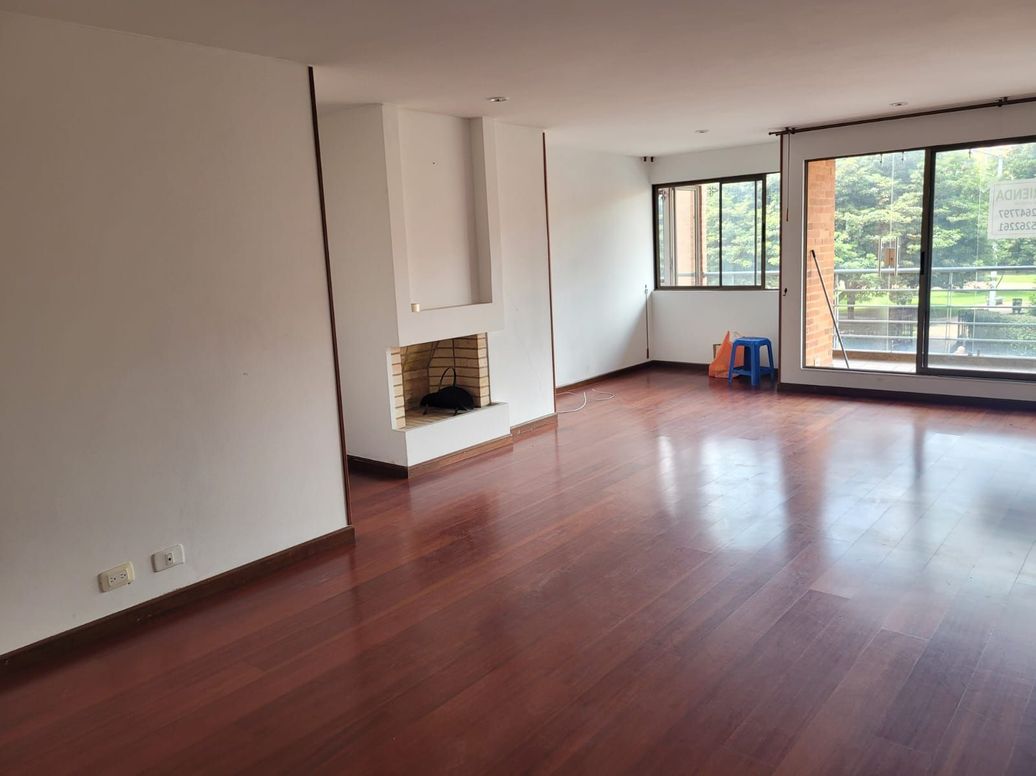 Apartamento de 3 alcobas en venta en Victoria Norte, Bogotá, 135 m² · foto 2 de 14