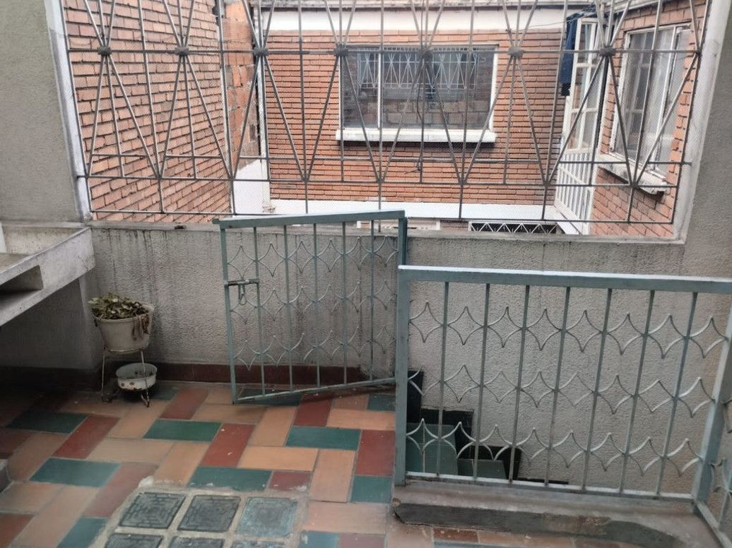 Casa de 25 alcobas en venta en San Jose, Bogotá, 1011 m² · foto 3 de 20