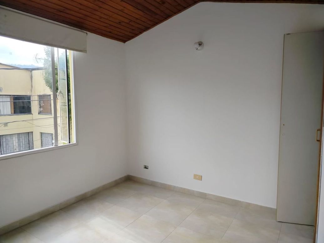 Casa de 3 alcobas en venta en San Antonio Norte, Bogotá, 75 m² · foto 13 de 18