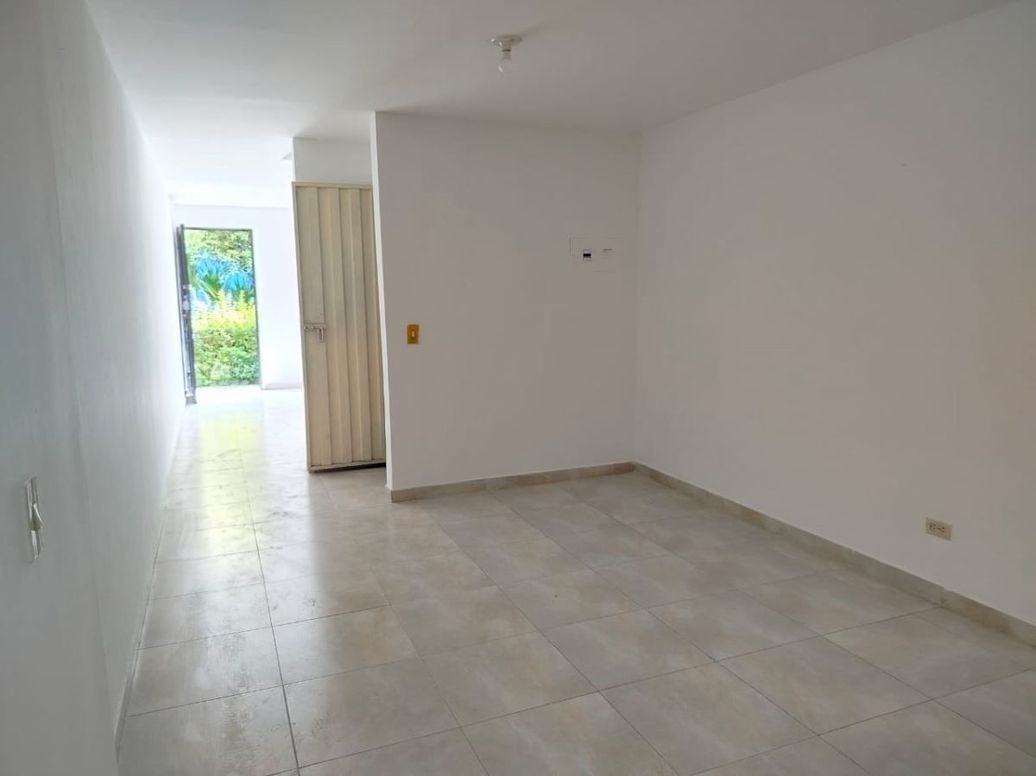 Casa de 3 alcobas en venta en San Antonio Norte, Bogotá, 75 m² · foto 3 de 18