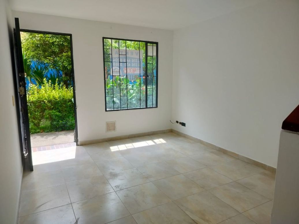 Casa de 3 alcobas en venta en San Antonio Norte, Bogotá, 75 m² · foto 2 de 18