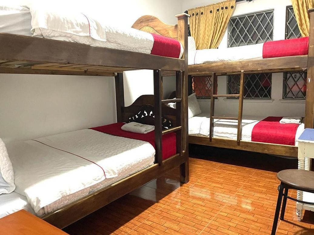 Casa de 20 alcobas en venta en La Catedral, Bogotá, 470 m² · foto 5 de 20