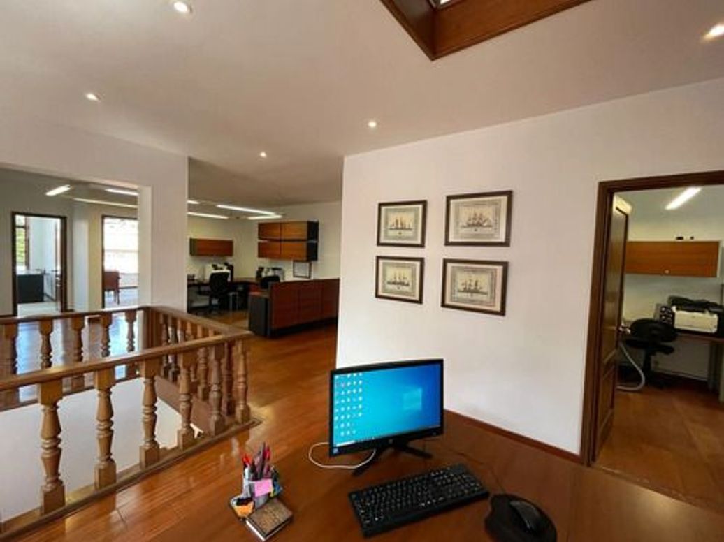 Casa de 14 alcobas en venta en Chapinero Norte, Bogotá, 641 m² · foto 16 de 20