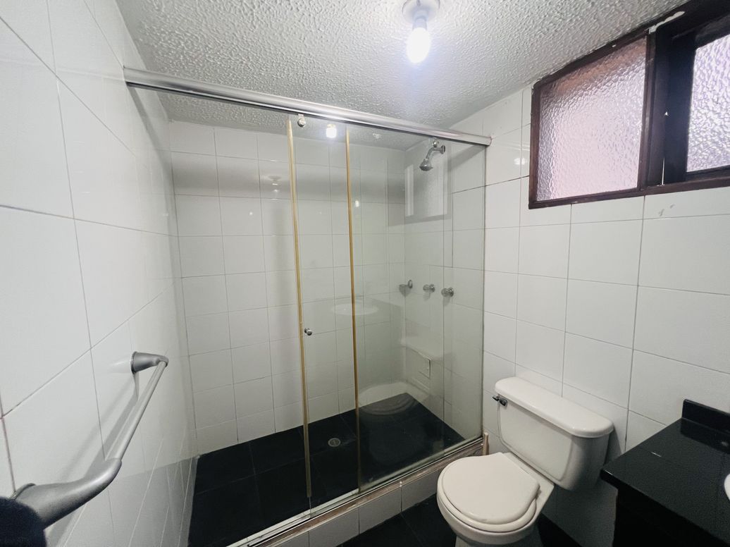 Casa de 4 alcobas en venta en El Batan, Bogotá, 200 m² · foto 19 de 20