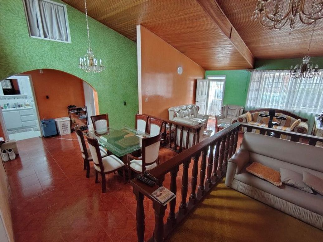 Casa de 14 alcobas en venta en San José Del Prado, Bogotá, 520 m² · foto 3 de 20