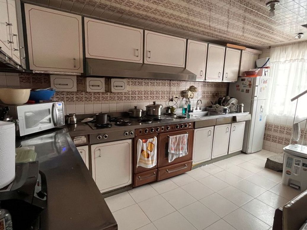Casa de 14 alcobas en venta en San José Del Prado, Bogotá, 520 m² · foto 11 de 20