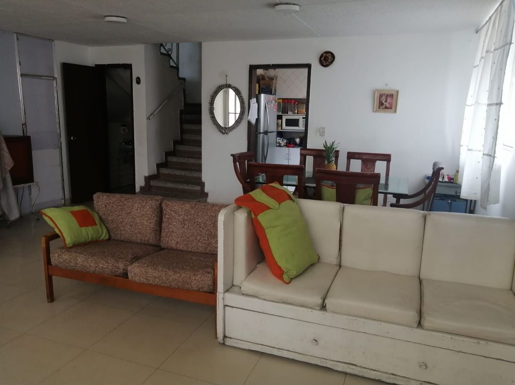 Casa de 5 alcobas en venta en Santa Isabel Sur, Bogotá, 220 m² · foto 4 de 17