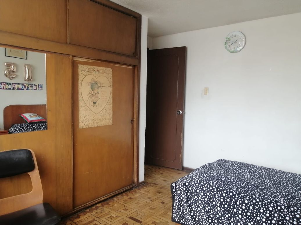 Casa de 5 alcobas en venta en Santa Isabel Sur, Bogotá, 220 m² · foto 11 de 17