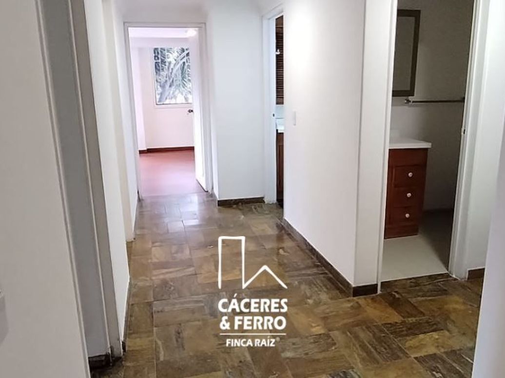 Apartamento en venta en Santa Barbara Central, Bogotá · foto 6 de 18