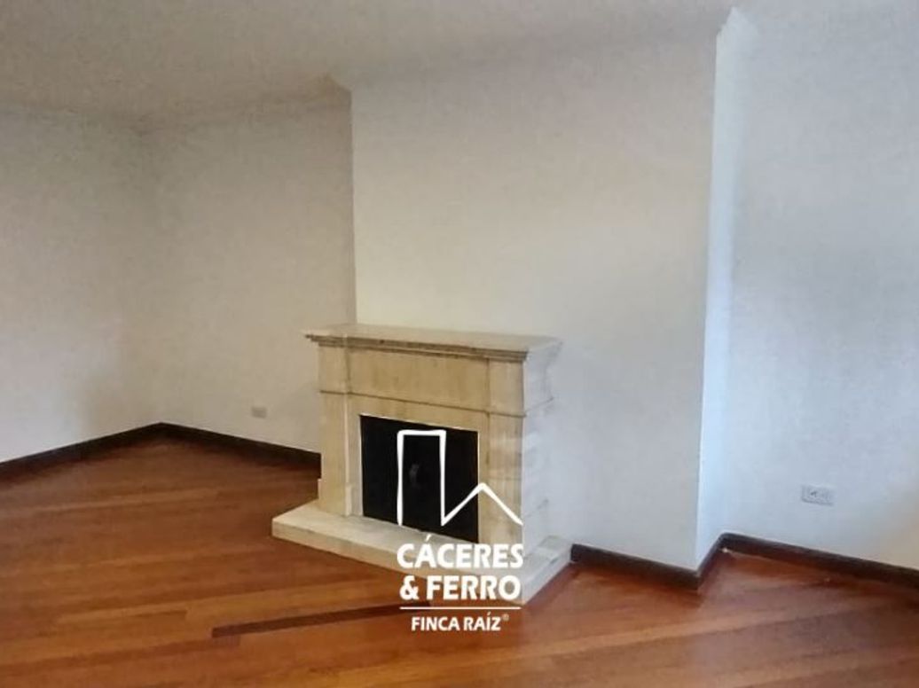 Apartamento en venta en Santa Barbara Central, Bogotá · foto 2 de 18