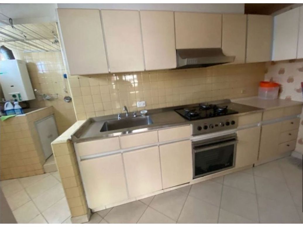 Apartamento de 3 alcobas en venta en Chico, Bogotá, 220 m² · foto 8 de 10