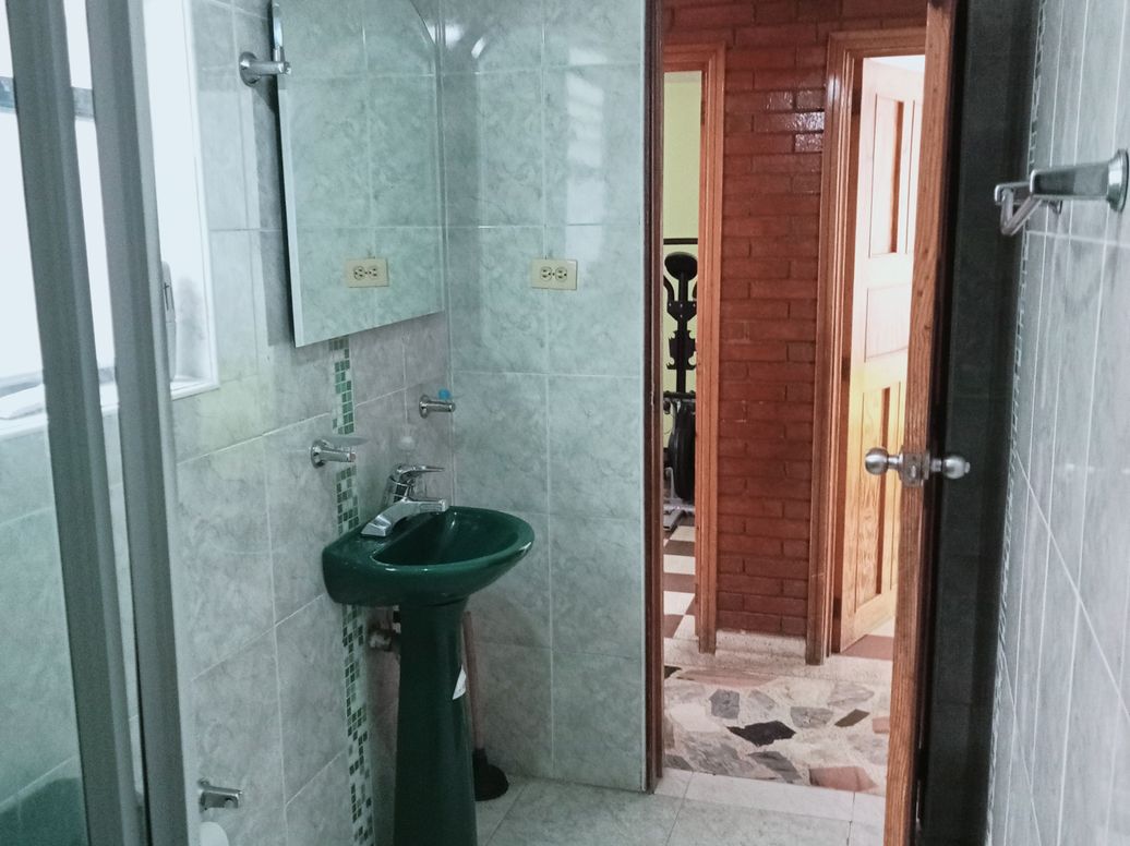 Casa de 6 alcobas en venta en Carvajal 1, Bogotá, 380 m² · foto 6 de 12