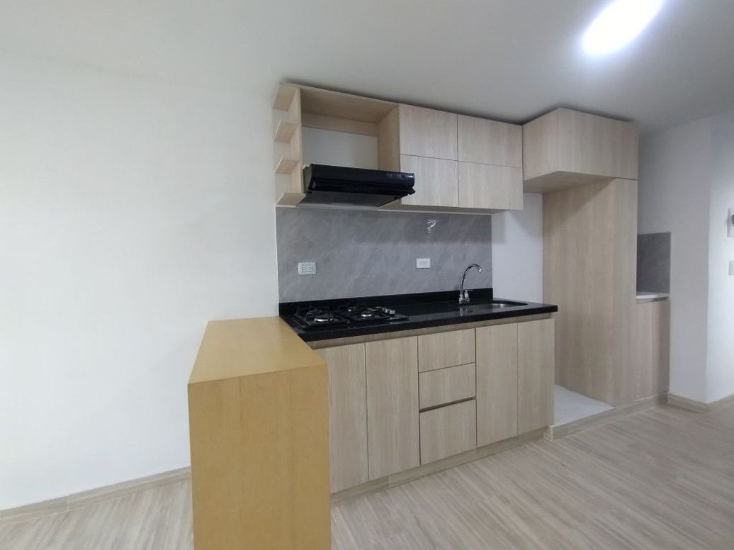 Apartamento de 2 alcobas en venta en El Rolin, Bogotá, 37 m² · foto 2 de 17