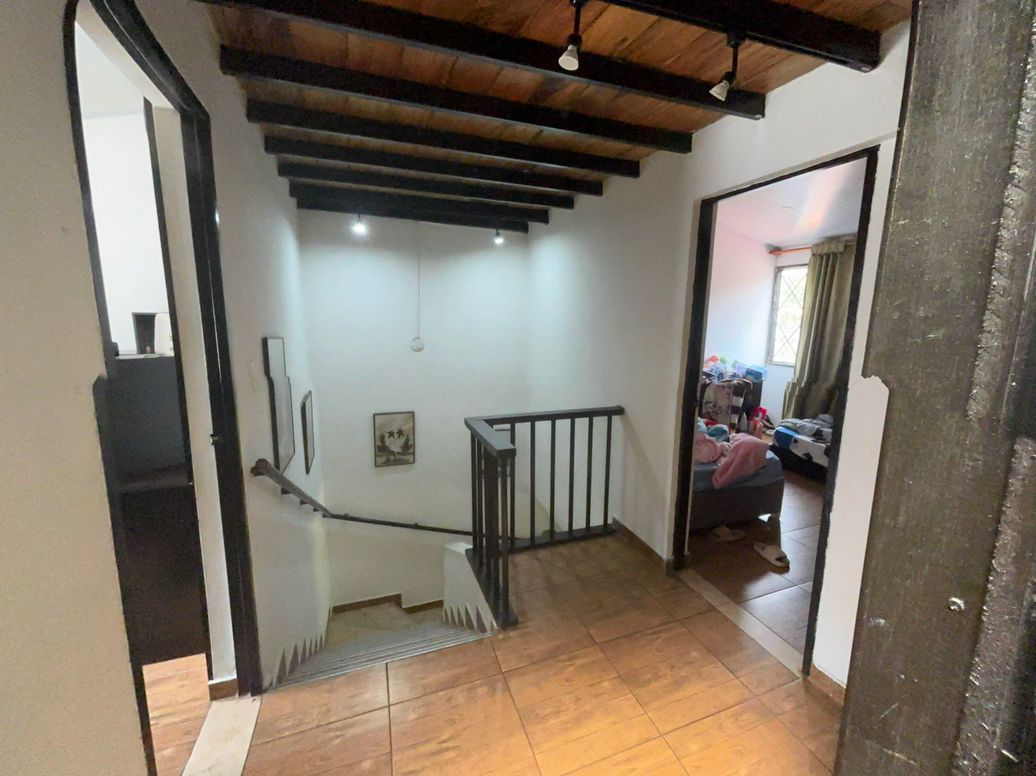 Casa de 4 alcobas en venta en Cooperativa De Sub-Oficiales, Bogotá, 120 m² · foto 11 de 19