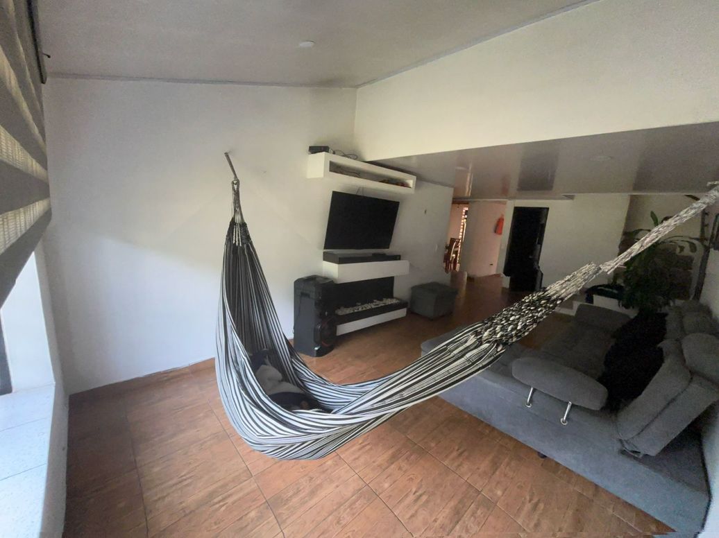 Casa de 4 alcobas en venta en Cooperativa De Sub-Oficiales, Bogotá, 120 m² · foto 13 de 19