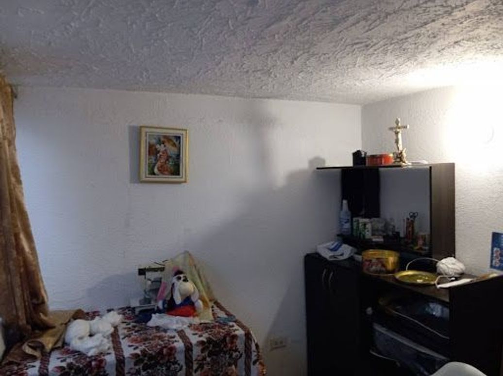 Casa de 8 alcobas en venta en Garces Navas, Bogotá, 72 m² · foto 9 de 18