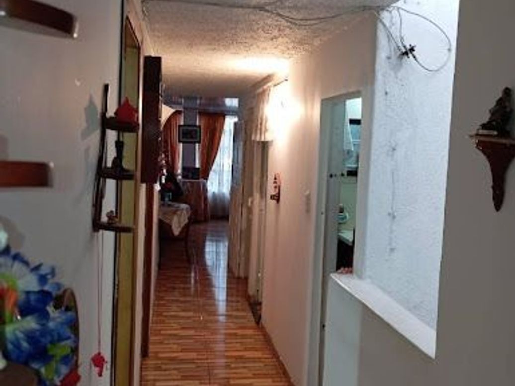 Casa de 8 alcobas en venta en Garces Navas, Bogotá, 72 m² · foto 11 de 18