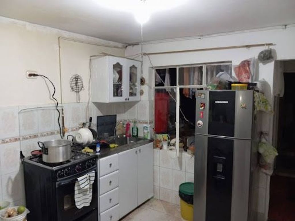 Casa de 8 alcobas en venta en Garces Navas, Bogotá, 72 m² · foto 6 de 18