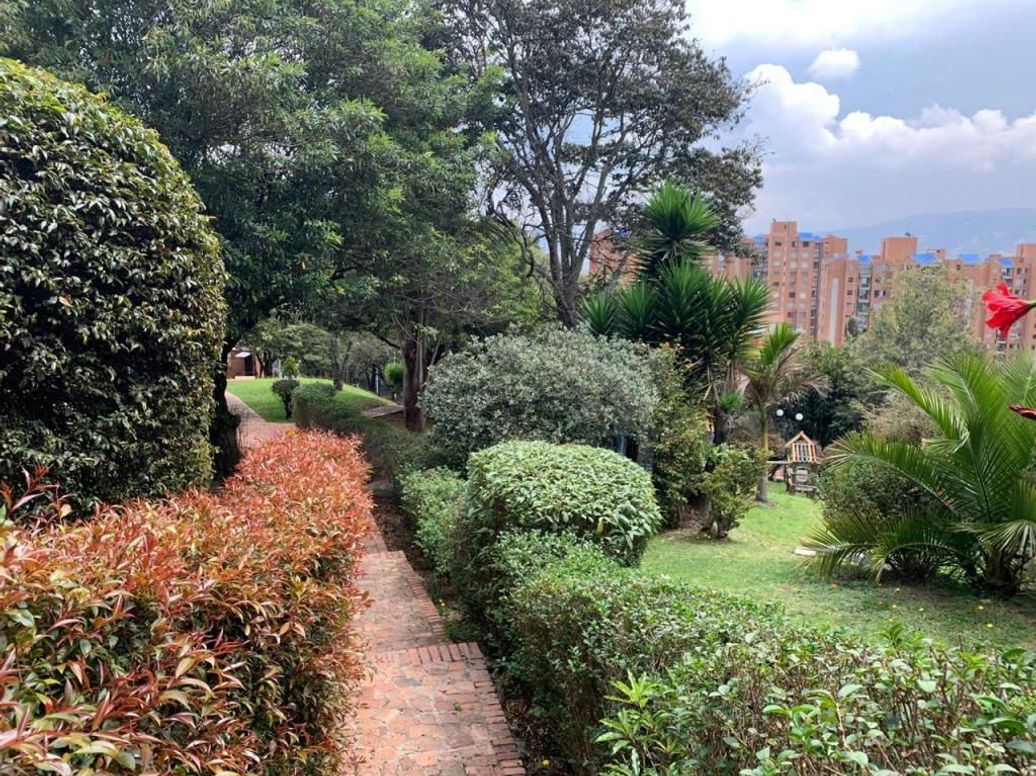 Apartamento de 3 alcobas en venta en Niza Suba, Bogotá, 266 m² · foto 15 de 18