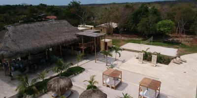 Lote urbanizado de 821 m2 disponible para la venta en Barú

Ubicado en Barú, el corazón del caribe colombiano, Cholón, Islas del Rosario, San Bernardo, Cartagena. 

A 60 minutos en barco desde la bahía de Cartagena, a 50 minutos en carro desde el centro histórico de Cartagena, a 15 minutos de las islas del rosario, a 10 minutos de la isla de Cholón, a 55 minutos de la isla de San Bernardo.