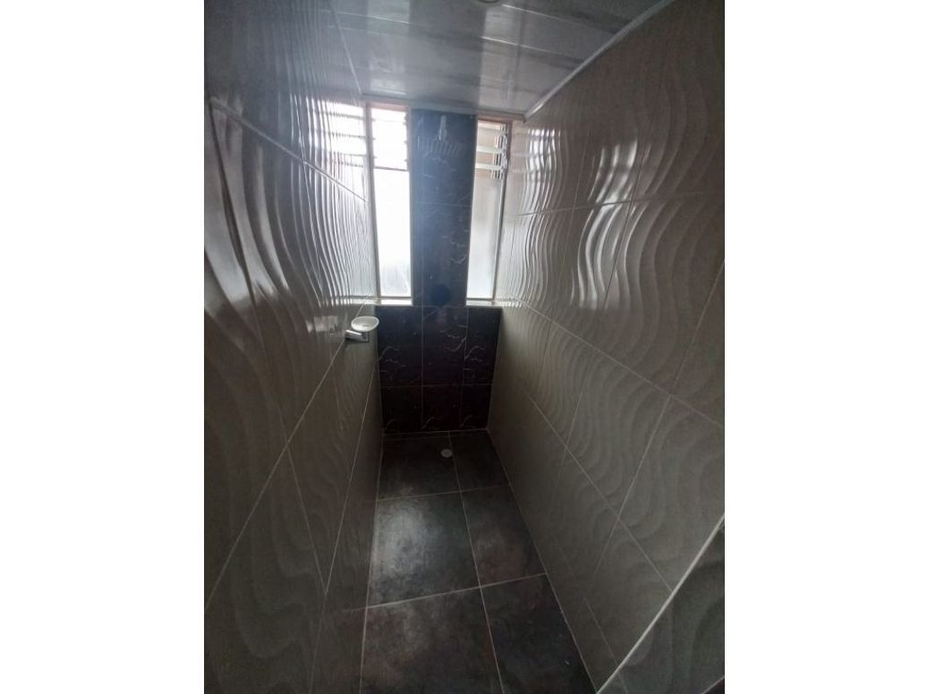 Apartamento de 3 alcobas en venta en Cedritos, Bogotá, 185 m² · foto 12 de 16