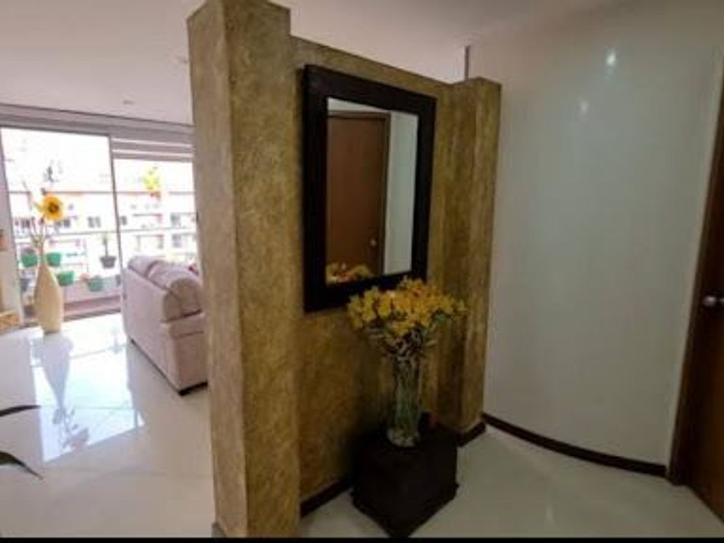 Apartamento de 4 alcobas en venta en Ciudad Salitre Sur-Oriental, Bogotá, 168 m² · foto 2 de 20