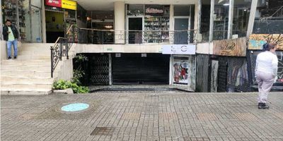 ¡Atención, visionarios y emprendedores! ?

¿Buscas el espacio perfecto para catapultar tu negocio al siguiente nivel? ¡Tenemos justo lo que necesitas!

 

Local Comercial Premium en el Corazón de Las Nieves, Bogotá ?

Ubicación estratégica: Av. Calle 19, un hervidero de actividad comercial con flujo constante de peatones y vehículos.

 

Visibilidad inigualable: Vitrina de alto impacto para que tu marca brille con luz propia.

Espacio versátil: 57.22 m² de área, diseño moderno y multifuncional, ideal para cualquier tipo de negocio. (restricción de restaurante)

 

Conectividad total: Rodeado de importantes vías principales (Carreras 4, 5 y 7), estaciones de Transmilenio y SITP.

Zona de alto interés: Próximo a centros comerciales, el emblemático rascacielos Bacatá y el CC Vía Libre.

Beneficios exclusivos: (administración y servicio de acueducto incluidos).

 

Requisitos:

Arrendatario y deudor solidario con ingresos mensuales iguales o superiores al doble del canon.

Costo de estudio virtual $60.000, no debes adjuntar documentos. Respuesta en 8 horas.

Envía tu soporte de pago al correo electrónico arriendos@bienesraiceslibertad.com con el asunto Local comercial Av. calle 19

 

¡No dejes pasar esta oportunidad única! Contáctanos ahora y asegura el futuro de tu empresa. ?

 
