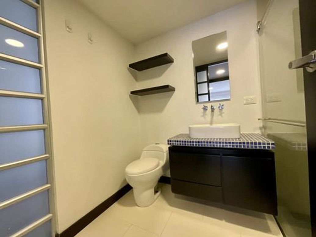 Casa de 3 alcobas en venta en Santa Barbara Central, Bogotá, 196 m² · foto 11 de 12