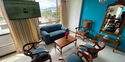 Apartamento en Venta en unidad cerrada con buena ubicación en Pinares cerca a supermercados de cadena, centros comerciales, clinicas, rutas de transporte publico y servicios complementarios. Cuenta con salacomedor, pisos en ceramica, estudio, tres habitaciones y tres baños, estufa y calentador a gas,  cocina integral meson en granito, zona de ropas. La unidad cuenta con dos parqueaderos lineales cubiertos. Vigilancia y porteria las 24 Horas. Inmuebles sujetos a verificación de disponibilidad.
