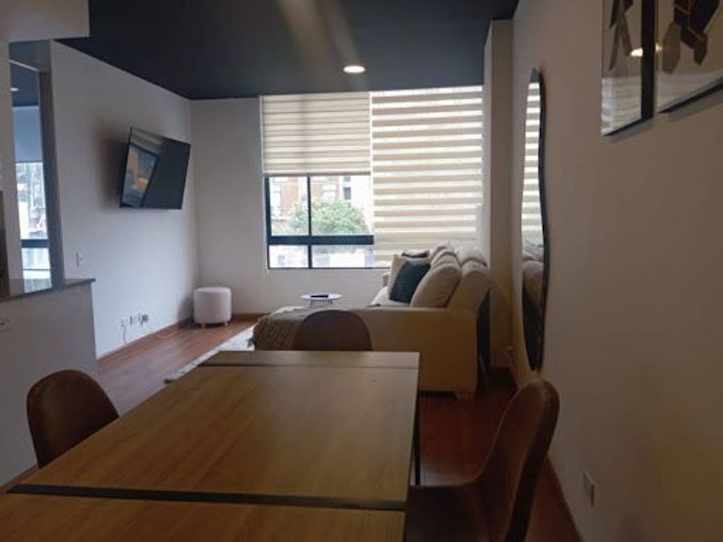 Apartamento de 1 alcoba en venta en Chicó Norte, Bogotá, 49 m² · foto 2 de 12