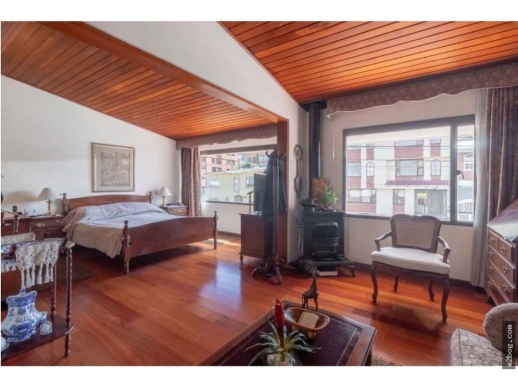 Casa de 3 alcobas en venta en Santa Barbara, Bogotá, 385 m² · foto 8 de 20