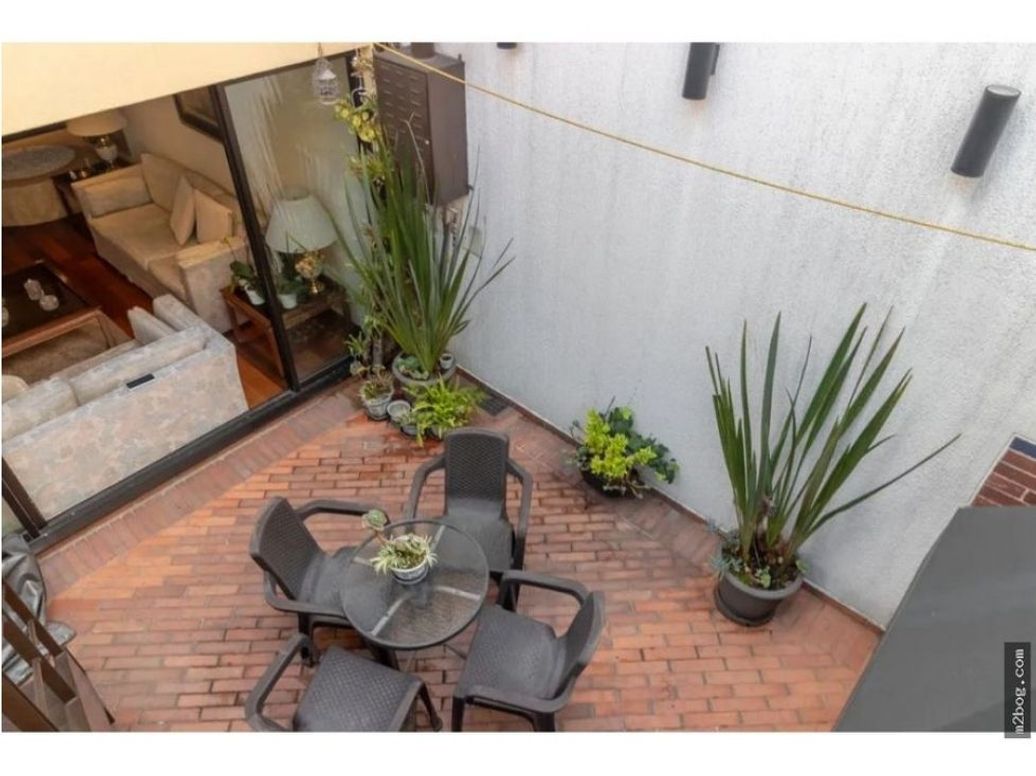 Casa de 3 alcobas en venta en Santa Barbara, Bogotá, 385 m² · foto 20 de 20