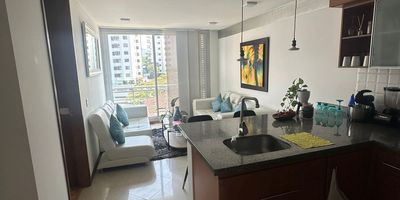 Apartamento en Venta en unidad cerrada ubicada en Pinares cerca a la avenida principal, a terminal de transportes, supermercados de cadena, parque principal, centros comerciales, universidades, rutas de transporte publico y servicios complementarios de la zona. Cuenta con iluminación y ventilación natural, salacomedor, pisos en cerámica y madera, dos habitaciones y dos baños, estufa y calentador a gas, cocina integral mesón en granito, zona de ropas. La unidad cuenta con gimnasio, salón comunal, parques infantiles y un parqueadero cubierto. Además con circuito cerrado de tv y vigilancia las 24 horas.  Inmuebles sujetos a verificación de disponibilidad.
